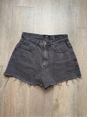 High-Rise Frayed Hem Denim Shorts